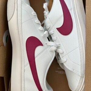 Nike Court Legacy Next Nature Women's Shoes Size 9 Summit White/Rosewood-Sail